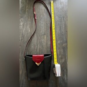 SIMONE FIEREZE gorgeous Italian leather crossbody bag.